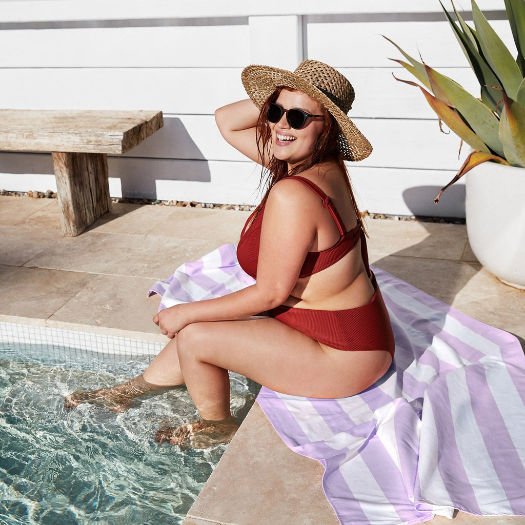 dock and bay towels beach