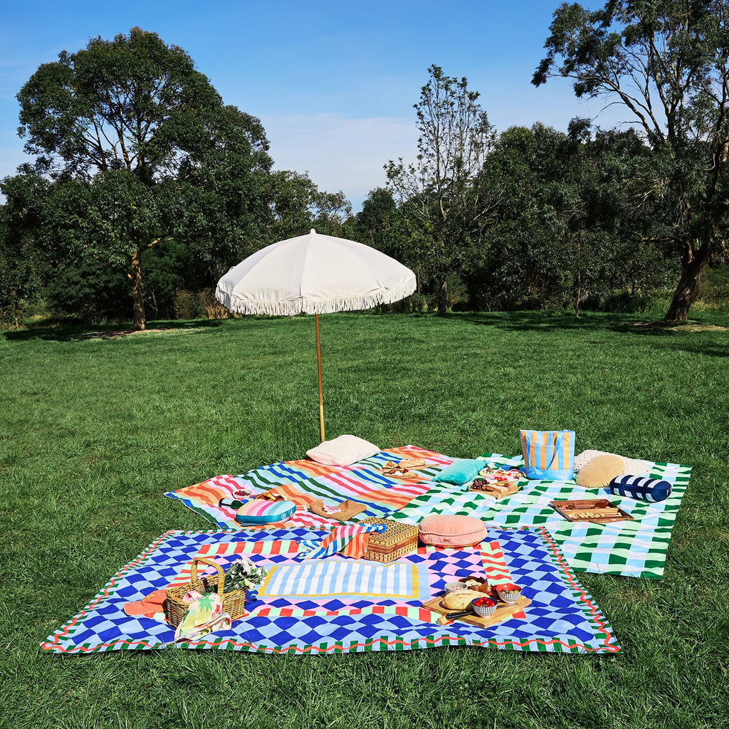 dock and bay picnic blanket