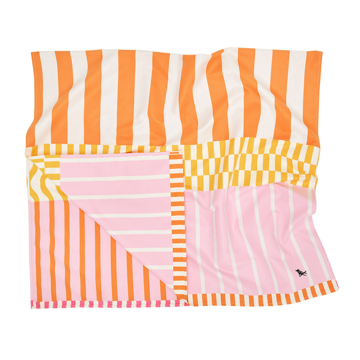dock and bay towels beach