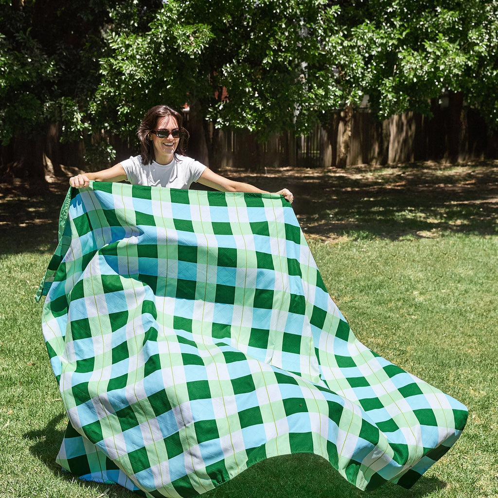 dock and bay picnic blanket