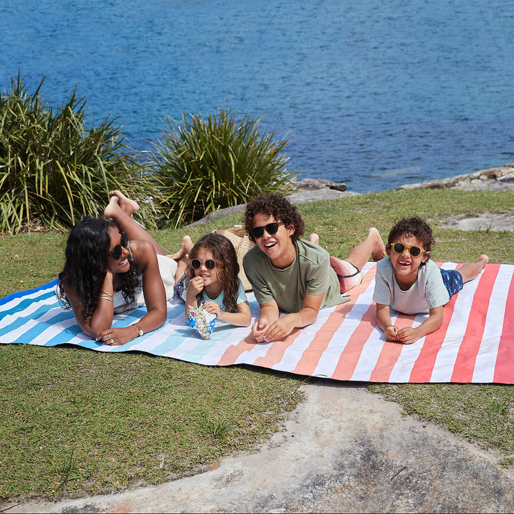 dock and bay picnic blanket