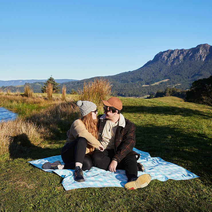 dock and bay picnic blanket