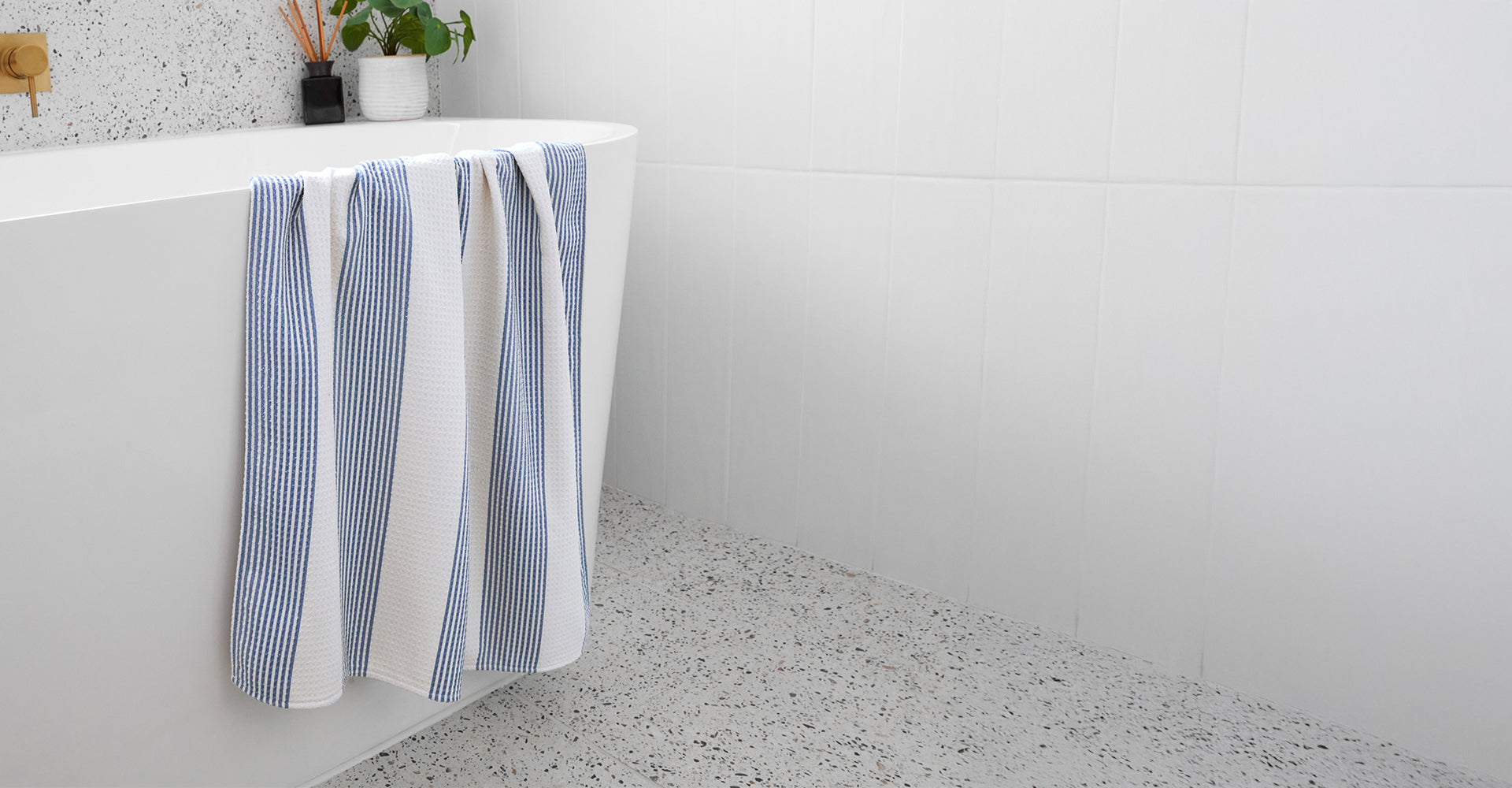 Dock & Bay Quick Dry Bath Towel - Storm Cloud