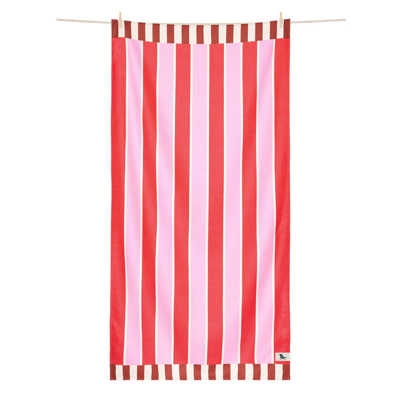 Dock & Bay Schnelltrocknendes Badetuch – Cherry Bomb